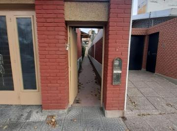 Casa de 7 ambientes, Dorrego · Alquilo Casa Interna