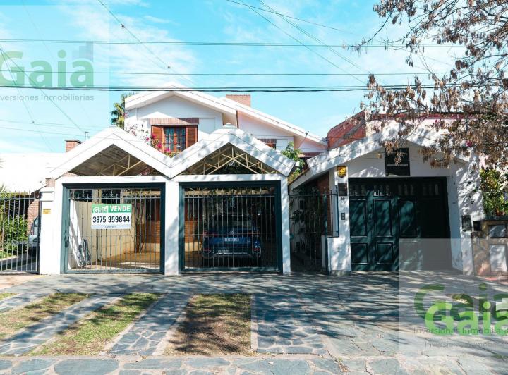 Casa · 463m² · 9 Ambientes · 2 Cocheras