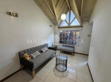 Casa · 85m² · 4 Ambientes · 2 Cocheras · Casa a La Venta en Merlo