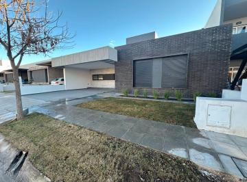 Casa de 4 ambientes, Córdoba · Venta Casa Greenville 2 de 3 Dorm.