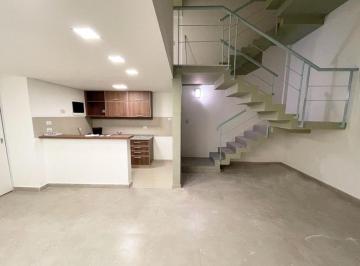 Departamento de 4 ambientes, Chacarita · Alquiler Tradicional. Chacarita. Cuatro Ambientes con Terraza Propia.