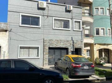 Departamento de 2 ambientes, Lanús · Dos Ambientes con Terraza Propia!