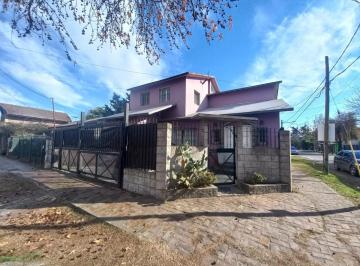 Casa · 164m² · 4 Ambientes · 1 Cochera · Casa en Venta Ranelgh Excelente Ubicacion