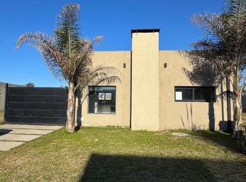 Casa · 45m² · 1 Ambiente · 2 Cocheras · Monoambiente en Nuevo Loreto