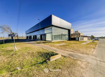 Local comercial · 75m² · 1 Ambiente · Alquiler - Local Comercial en Esquina de 75 m². por Av Fuerza Aérea - Barrio Don Mateo, Funes.