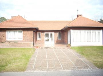 Casa · 150m² · 4 Ambientes · Casa en Country Los Cardales