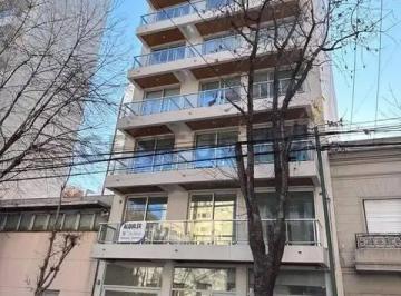Departamento · 42m² · 2 Ambientes · Departamento en Alquiler – Plaza Paso