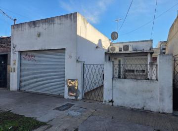 Casa · 90m² · 3 Ambientes · 1 Cochera · Venta Casa 2 Dorm. Cochera Patios Caseros