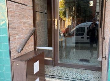 Departamento de 1 ambiente, Villa General Mitre · Mono Ambiente Lateral en Flores Norte