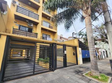 Departamento · 45m² · 2 Ambientes · Departamento de Dos Amb. 2 Cocheras /balcon Al Contrafrente