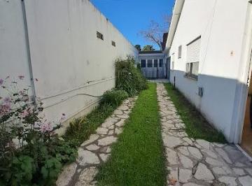 PH · 70m² · 3 Ambientes · 1 Cochera · PH - Lomas de Zamora