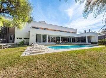 Casa · 639m² · 7 Ambientes · 5 Cocheras · Casa de Categoria en Venta - Lomas de La Carolina