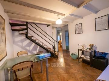 Departamento · 96m² · 5 Ambientes · Chile Al 2100 - Entrada Indep (Doble Entrada) Patio Todo Sol Apto Profesional 2 Baños 2 Cocinas