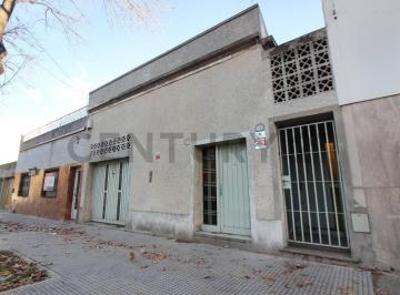 Casa · 193m² · 5 Ambientes · 2 Cocheras · Venta Casa 5 Ambientes C/ Local en Mataderos