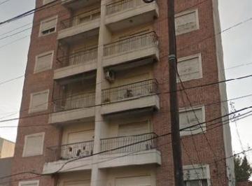 Departamento · 38m² · 2 Ambientes · Alquiler Departamento 2 Ambientes Súper Céntrico en Banfield Este