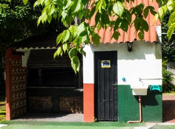 Quinta vacacional de 3 ambientes, San Vicente · 19casa Quinta Desarrollada Sobre 5 Lotes