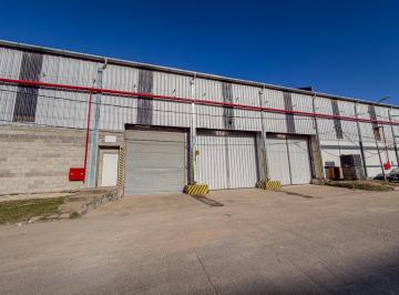 Depósito · 2400m² · Alquiler - Deposito - Moron - 2400 m² Parque Industrial Moron