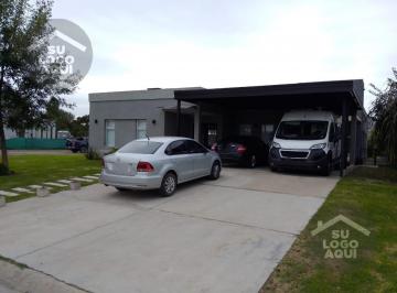 Casa · 190m² · 4 Ambientes · 2 Cocheras · Casa en Venta en Haras Santa Maria - Molino