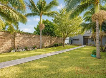 Casa · 175m² · 5 Ambientes · 1 Cochera · Venta Casa en Lote Propio Parque y Cochera - San Martín