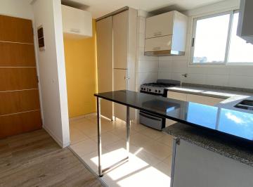 Departamento · 60m² · 3 Ambientes · Alquiler Depto 3 Ambientes con Balcón y Toilette