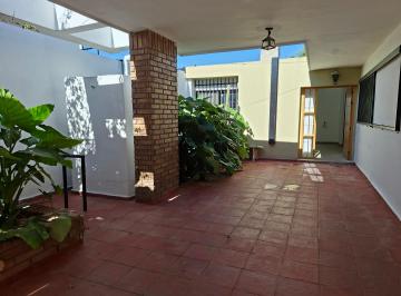 Casa de 4 ambientes, Córdoba · Hermosa Casa en Barrio Jardin.