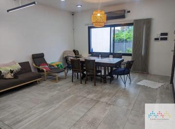 Casa de 4 ambientes, Almirante Brown · Casa 3 Ambiente con Cochera y Jardín en José Mármol