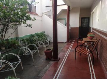 Casa · 218m² · 5 Ambientes · 1 Cochera · Venta Casa 4 Dorm Barrio San Martin Cordoba