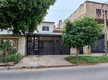YAR-YA1-28767_2 · Casa 4 Ambientes. | Belgrano 3479
