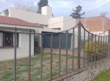 Casa · 7 Ambientes · 1 Cochera · Casa en San Alfonso