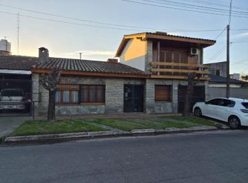 Casa de 4 ambientes, Malvinas Argentinas · En Venta, Casa de Categoria en Centro Los Polvorines