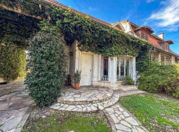 Casa · 120m² · 4 Ambientes · 2 Cocheras · Venta Casa 4 Ambientes, Piscina, Ituzaingó!