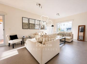 Casa · 218m² · 6 Ambientes · 3 Cocheras · Casa en Venta 6 Ambientes en Barrio "La Chacra"