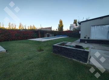Casa · 69m² · 3 Ambientes · Casa en Vista Alegre Sur