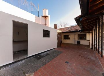 Casa · 162m² · 5 Ambientes · 1 Cochera · Venta Casa 5 Ambientes en Villa Tesei.