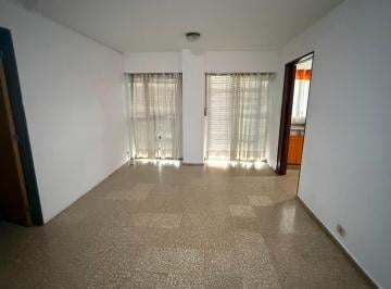 Departamento de 3 ambientes, Córdoba · Departamento Amplio de 1 Dormitorio en Pleno Centro: Comodidad, Amplitud y Excel