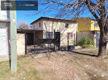 Casa · 115m² · 4 Ambientes · 1 Cochera · Venta de Casa 2 Dorm. City Bell