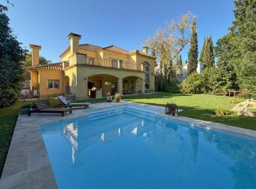 Casa · 320m² · 6 Ambientes · 3 Cocheras · Casa en Alquiler La Alameda Nordelta