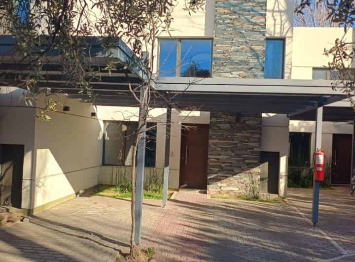 Departamento · 100m² · 4 Ambientes · 2 Cocheras
