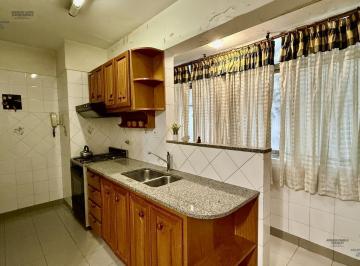 Departamento · 102m² · 5 Ambientes · 1 Cochera · Alquiler Semipiso Departamento, Flores
