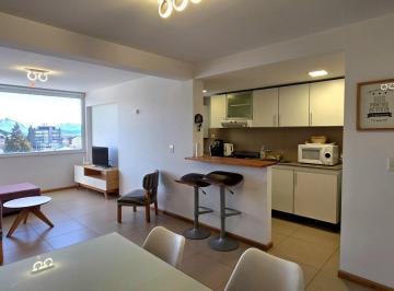 Departamento · 69m² · 2 Ambientes · 1 Cochera · Departamento en Venta en El Centro de San Carlos de Bariloche - Vista Al Lago