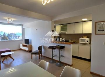 Departamento · 69m² · 2 Ambientes · 1 Cochera · Departamento en Venta en El Centro de San Carlos de Bariloche - Vista Al Lago