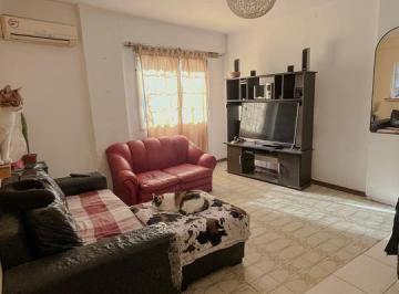 Departamento · 46m² · 3 Ambientes · Venta Departamento de 3 Ambientes con Patio en Planta Baja en Parque Patricios