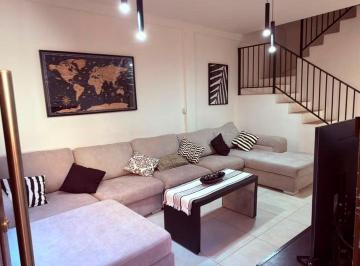 Casa de 5 ambientes, Corrientes · Vendo Casa de Dos Plantas Amplia con Gran Patio en Corrientes Capital