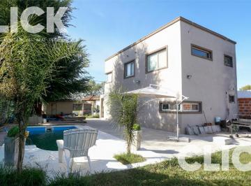 Casa · 120m² · 5 Ambientes · 1 Cochera · Casa de 4 Ambientes en Venta en Tristán Suárez