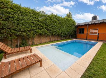 Casa · 170m² · 3 Dormitorios · 3 Cocheras · Casa en El Challao
