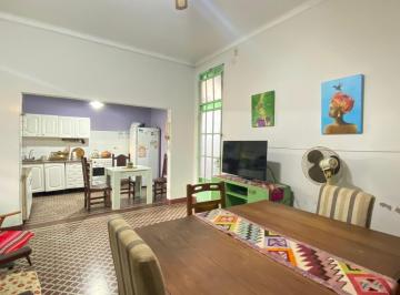Casa · 190m² · 6 Ambientes · 1 Cochera · Casa en Venta en La Plata
