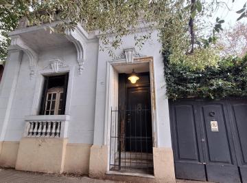 Casa · 140m² · 5 Ambientes · 1 Cochera · Casa a Refaccionar en Venta - 5 Ambientes - Cochera y Terraza