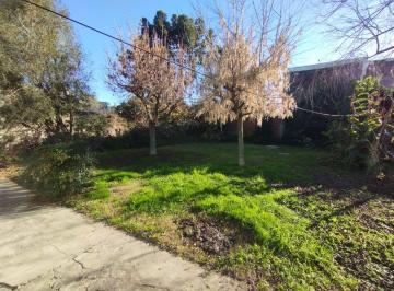 Casa · 122m² · 3 Ambientes · 1 Cochera · Casa Dos Dorm. Venta City Bell con Parque
