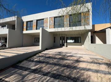 PH de 1 ambiente, Córdoba · Docta Bvd. Dúplex Venta, 3d, 3b, Dvh, Loza Radiante, Todos Los Servicios!