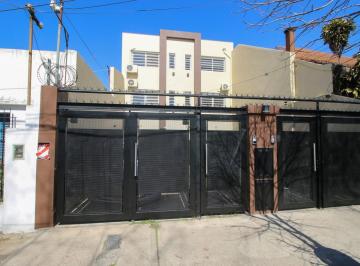 Casa · 171m² · 6 Ambientes · 2 Cocheras · Venta | Casa Duplex | 6amb Florida | Jardin y Pileta